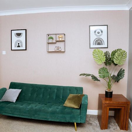 Modern 3Bed Home With Hot Tub Leeds  Buitenkant foto