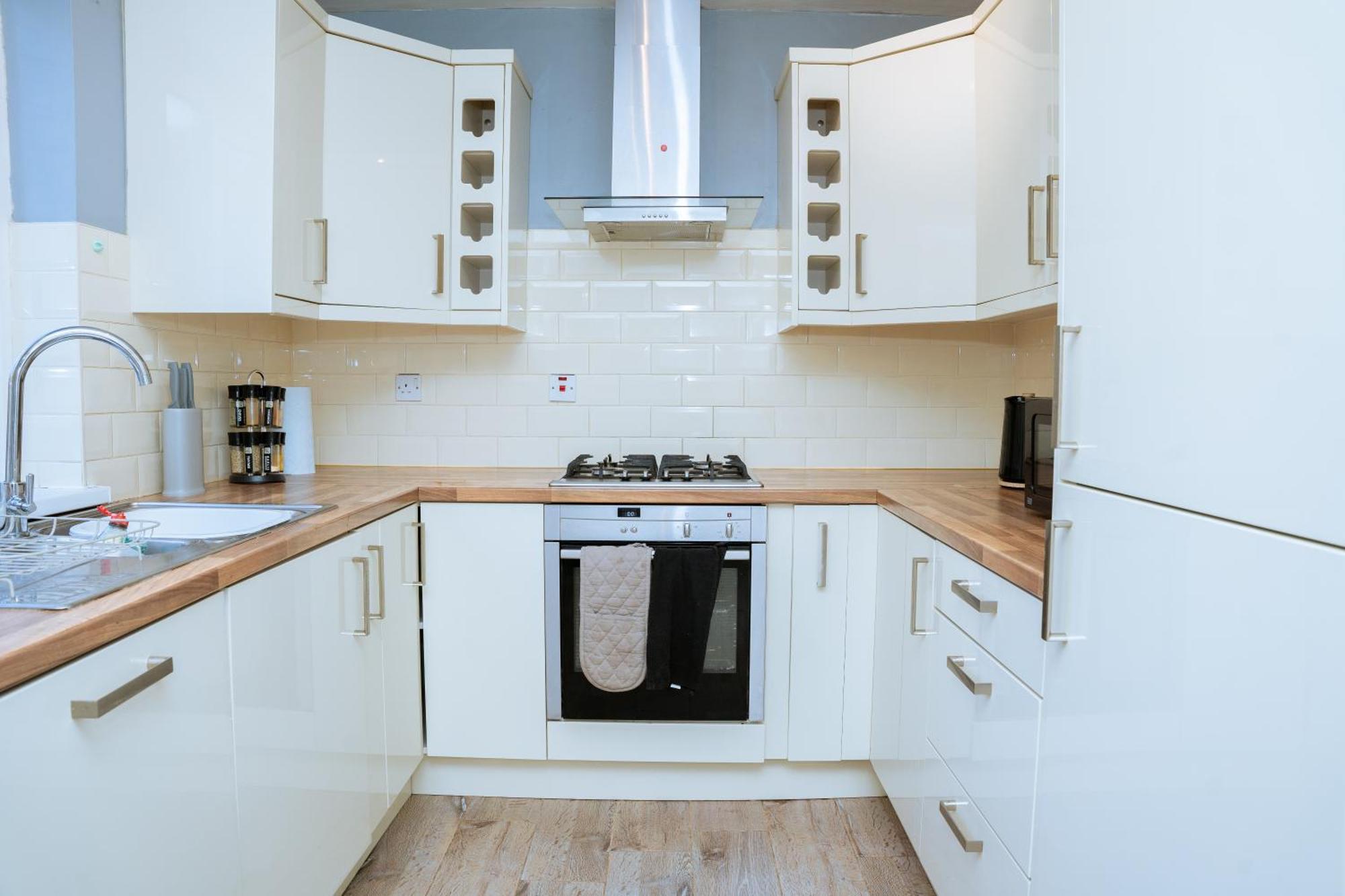Modern 3Bed Home With Hot Tub Leeds  Buitenkant foto